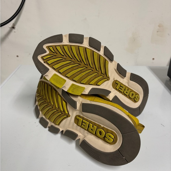 Sorel Kinetic Rush Ripstop Sneakers - Picture 13 of 13